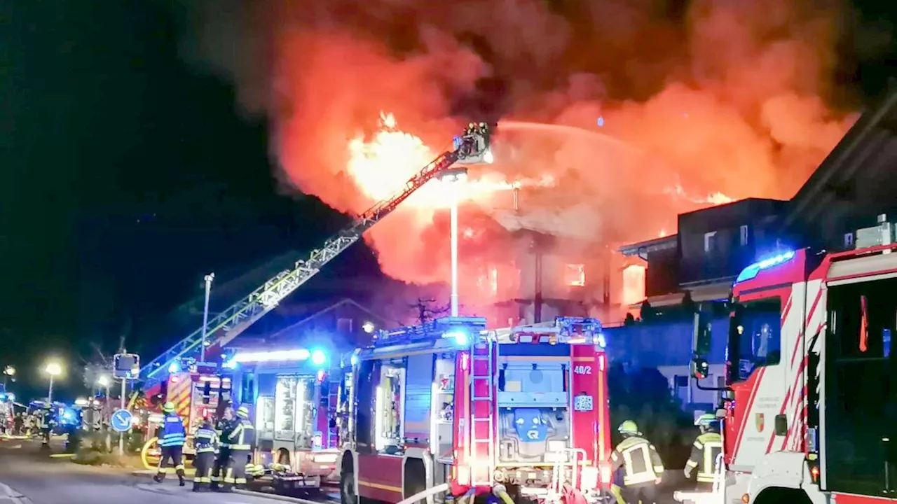 Allgäu: Großbrand neben Hotel in Balderschwang: Hotelgäste evakuiert