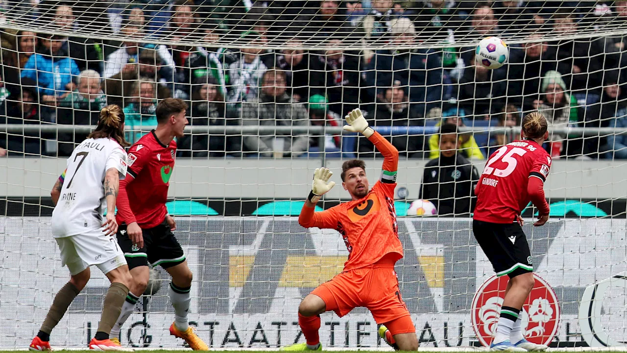 2. Bundesliga: ER ist der beste Torwart im Fußball-Unterhaus