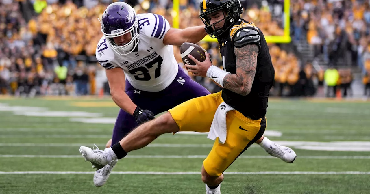 Iowa has 28-point third-quarter outburst over Northwestern in 40-14 win