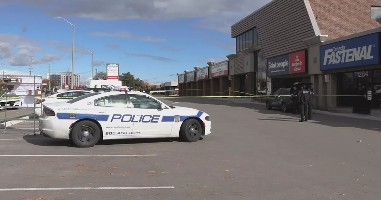 Man in hospital following ‘targeted’ shooting in Mississauga plaza