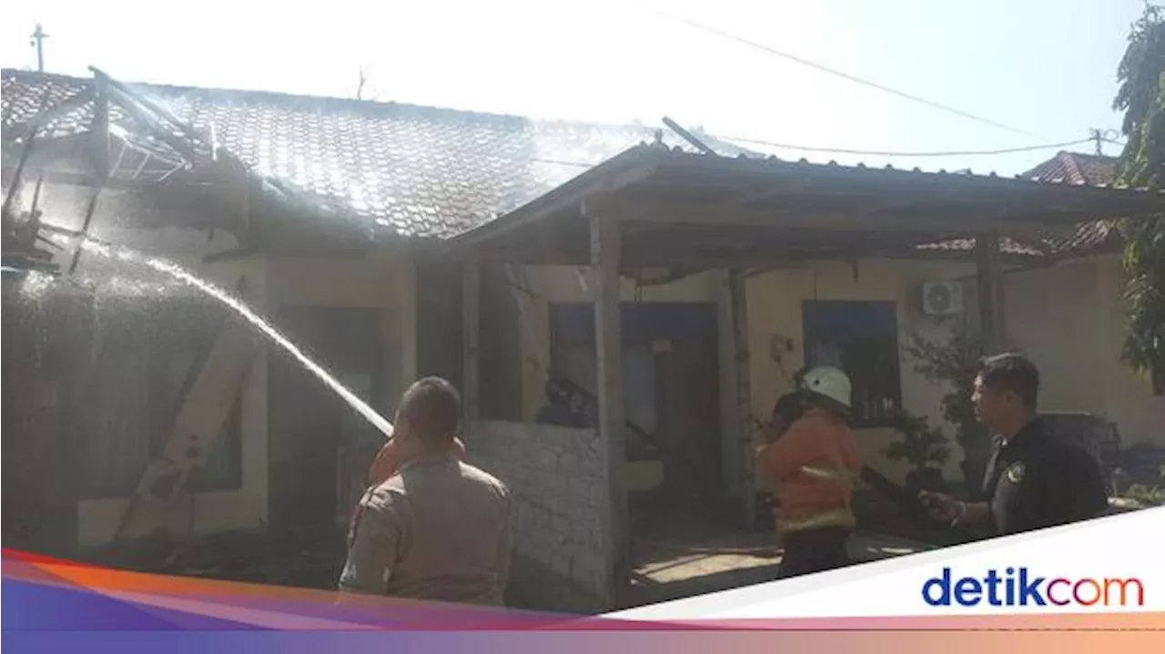 Dua Unit Asrama Brimob Gilimanuk Terbakar