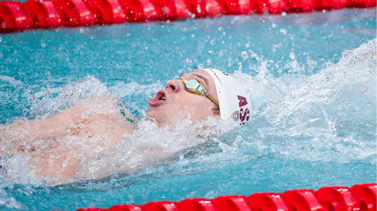 VIDEO. Coupe du monde de natation : Léon Marchand s'impose à nouveau sur le 400 m 4 nages et améliore son reco