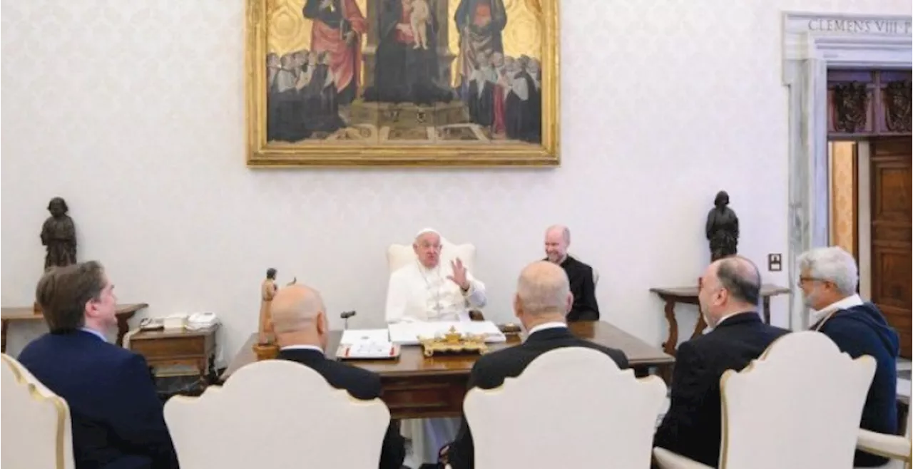 Pope Francis hosts key Israeli-Palestinian peace advocates