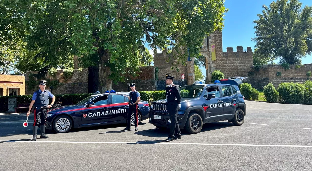 Orvieto, a 13 anni assalta il negozio con la pistola giocattolo e crolla di fronte ai carabinieri: «Mi servono