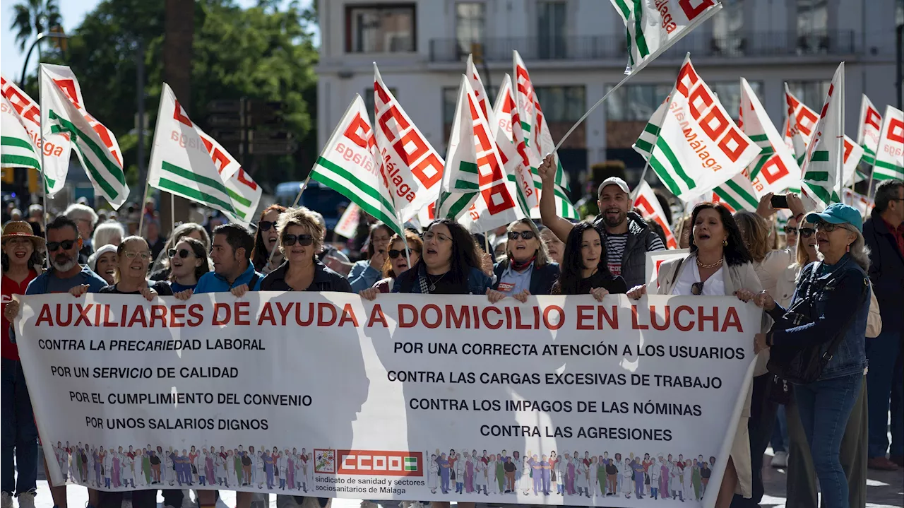 Miles de personas exigen en Madrid pensiones dignas