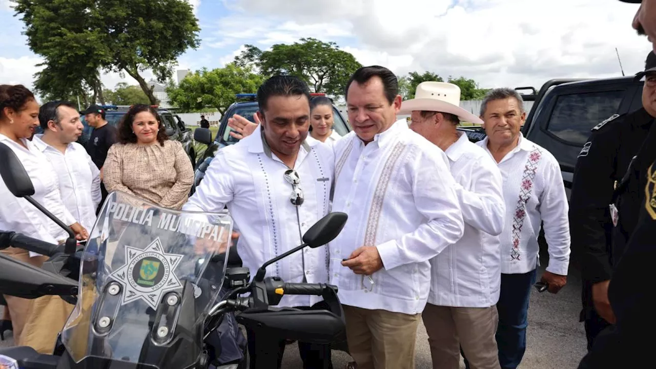 Gobernador Joaquín Díaz Mena entrega 38 patrullas y 10 motocicletas para fortalecer seguridad en Yucatán