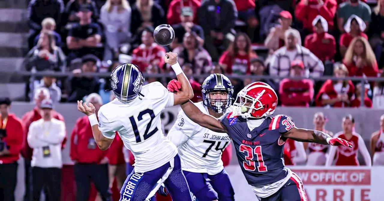 Mater Dei's defense forces four turnovers in rout of St. John Bosco