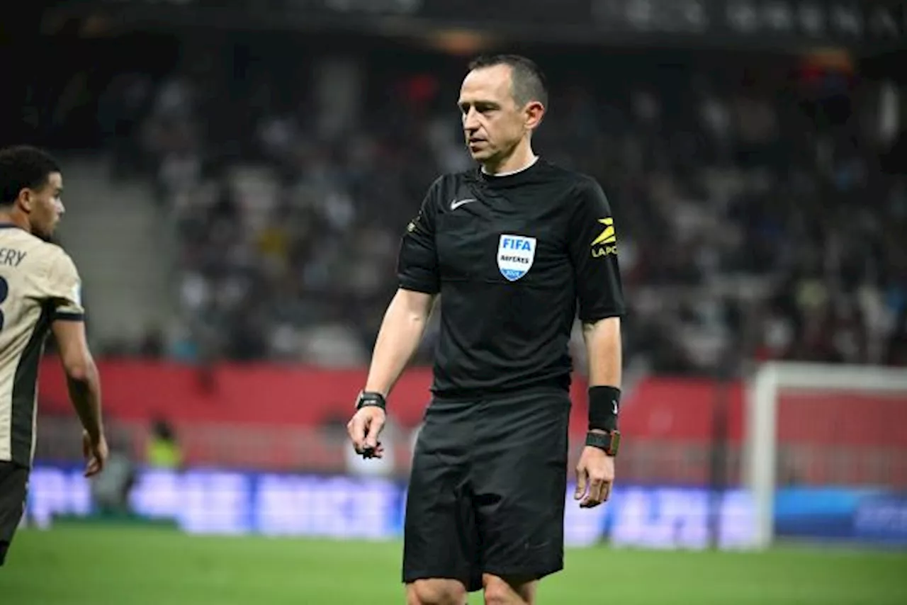 L'arbitre Ruddy Buquet n'officiera plus en Ligue 1 mais peut arbitrer en Ligue 2