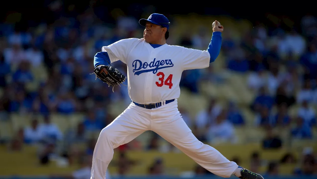 Dodgers dedica emotivo homenaje a Fernando Valenzuela en el Juego 1 de la Serie Mundial