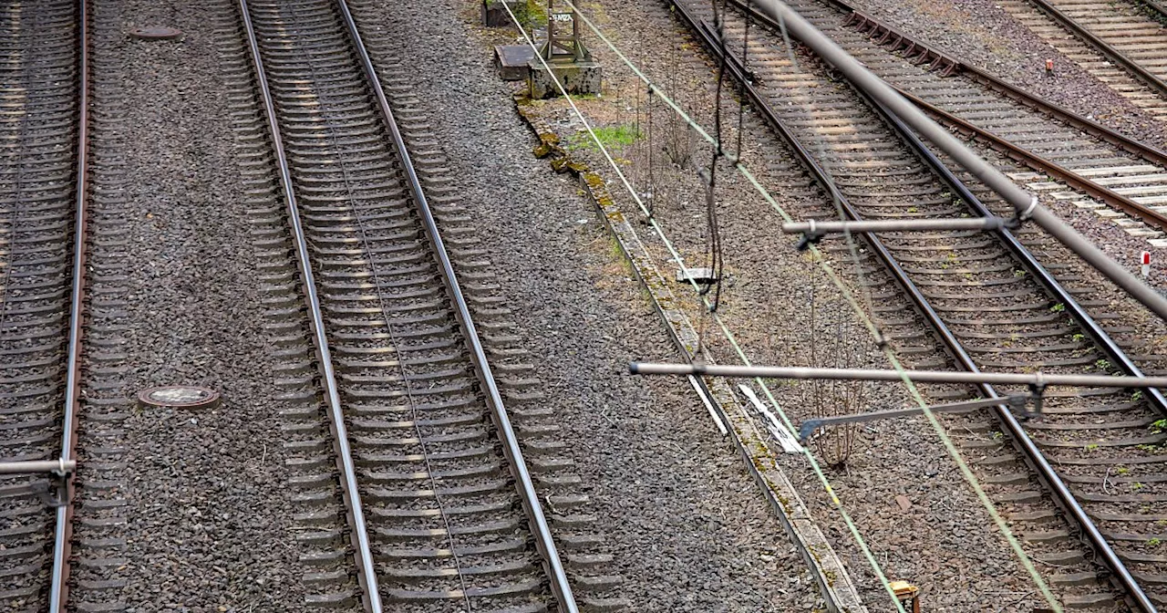 Bahnstrecke zwischen Paderborn und Altenbeken gesperrt