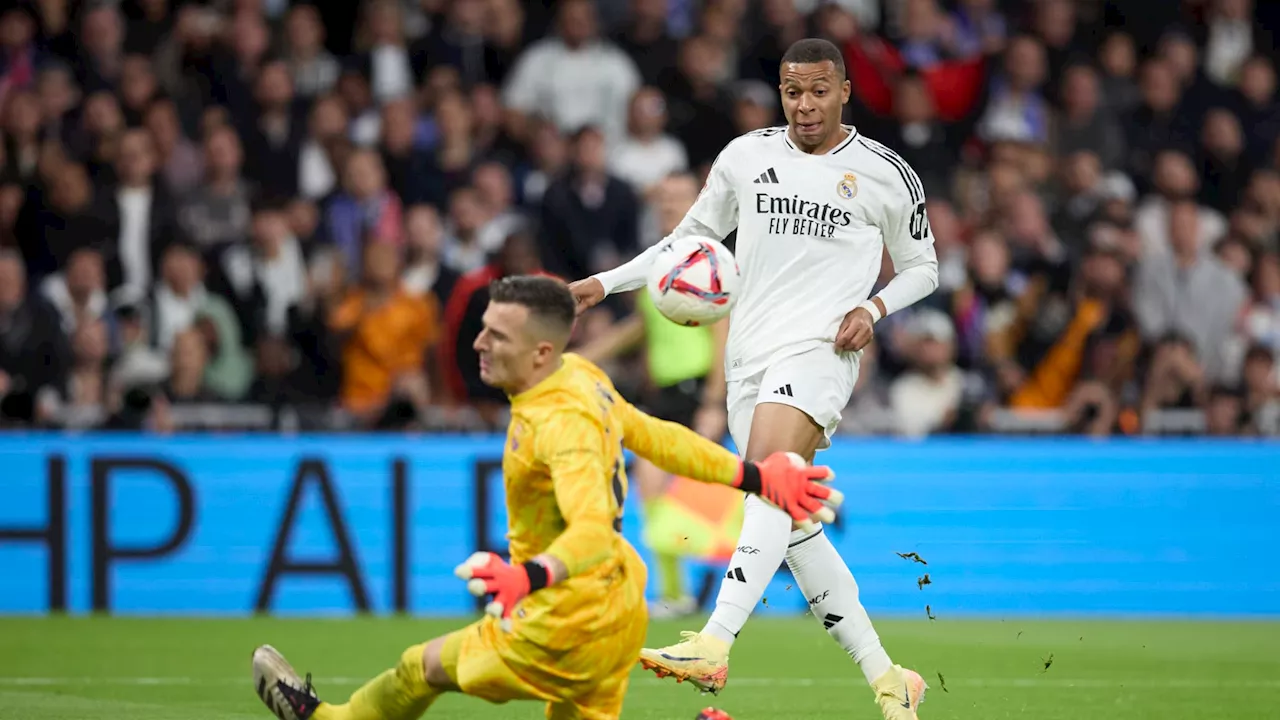 Real-Barça: 'Une nuit d'Halloween' pour Mbappé, 'ridiculisé' par la presse espagnole après la claque dans...