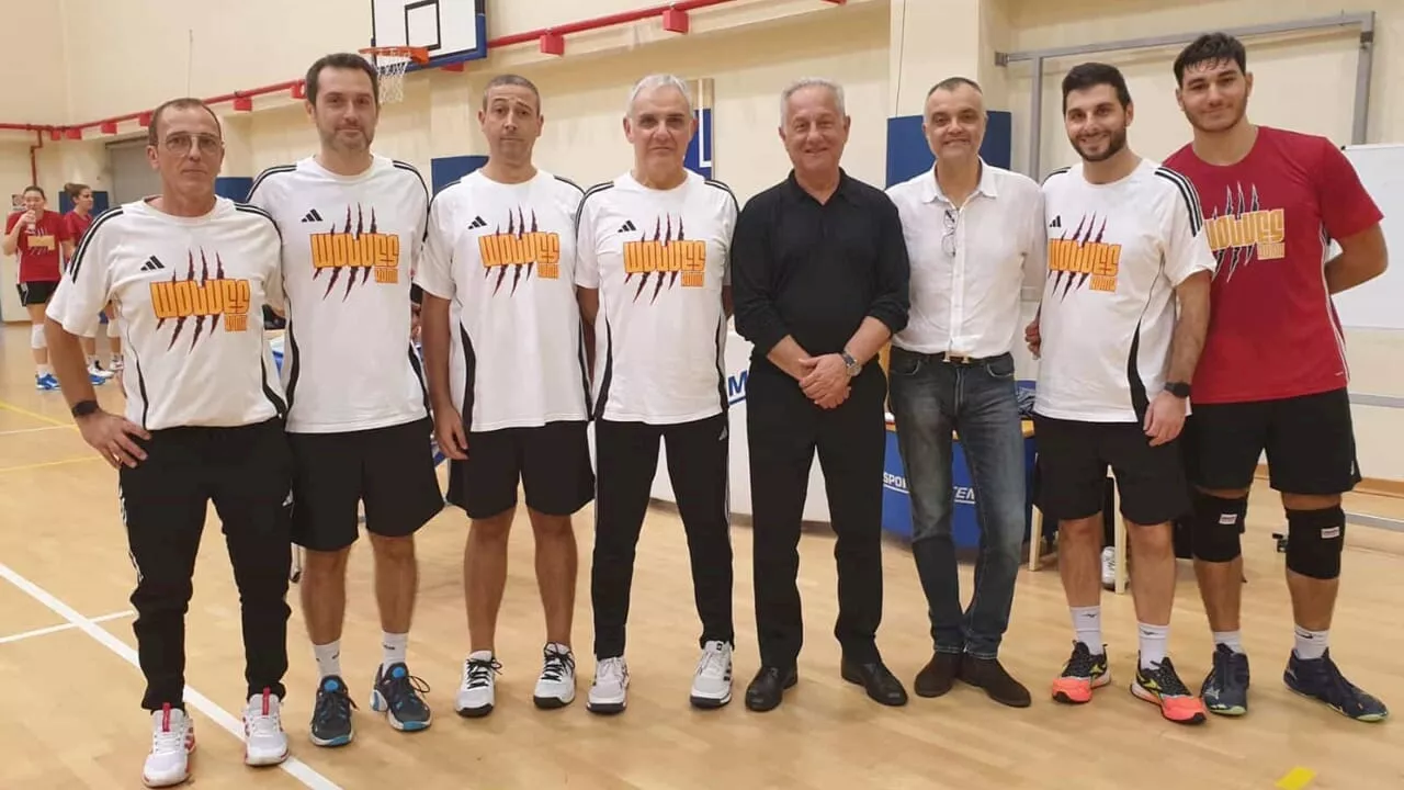 Una gradita sorpresa per la Roma Volley: Julio Velasco incontra la squadra durante l’allenamento