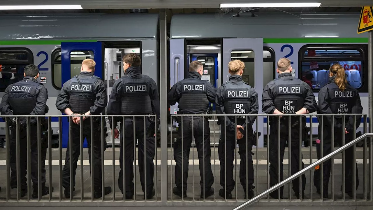 Auf dem Weg zum Drittligaspiel in Rostock: Sonderzug von Rot-Weiss Essen attackiert