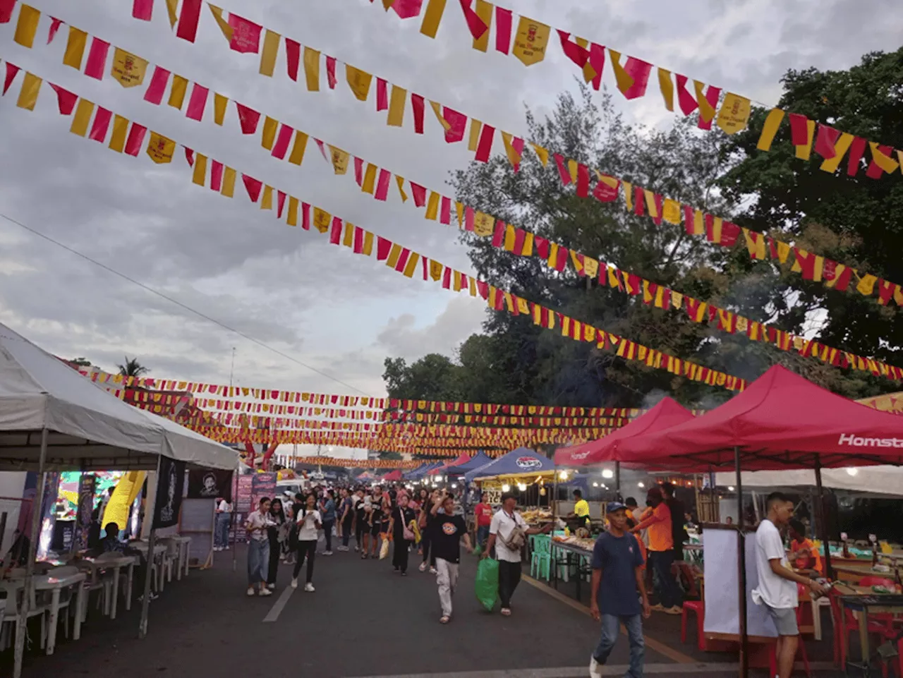 Flor: 'Tenants in Public Plaza have no profit due to bad weather'