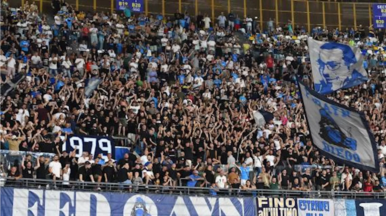 Napoli, al Maradona striscione con riferimento all'inchiesta Doppia Curva: 'Ultras no business'