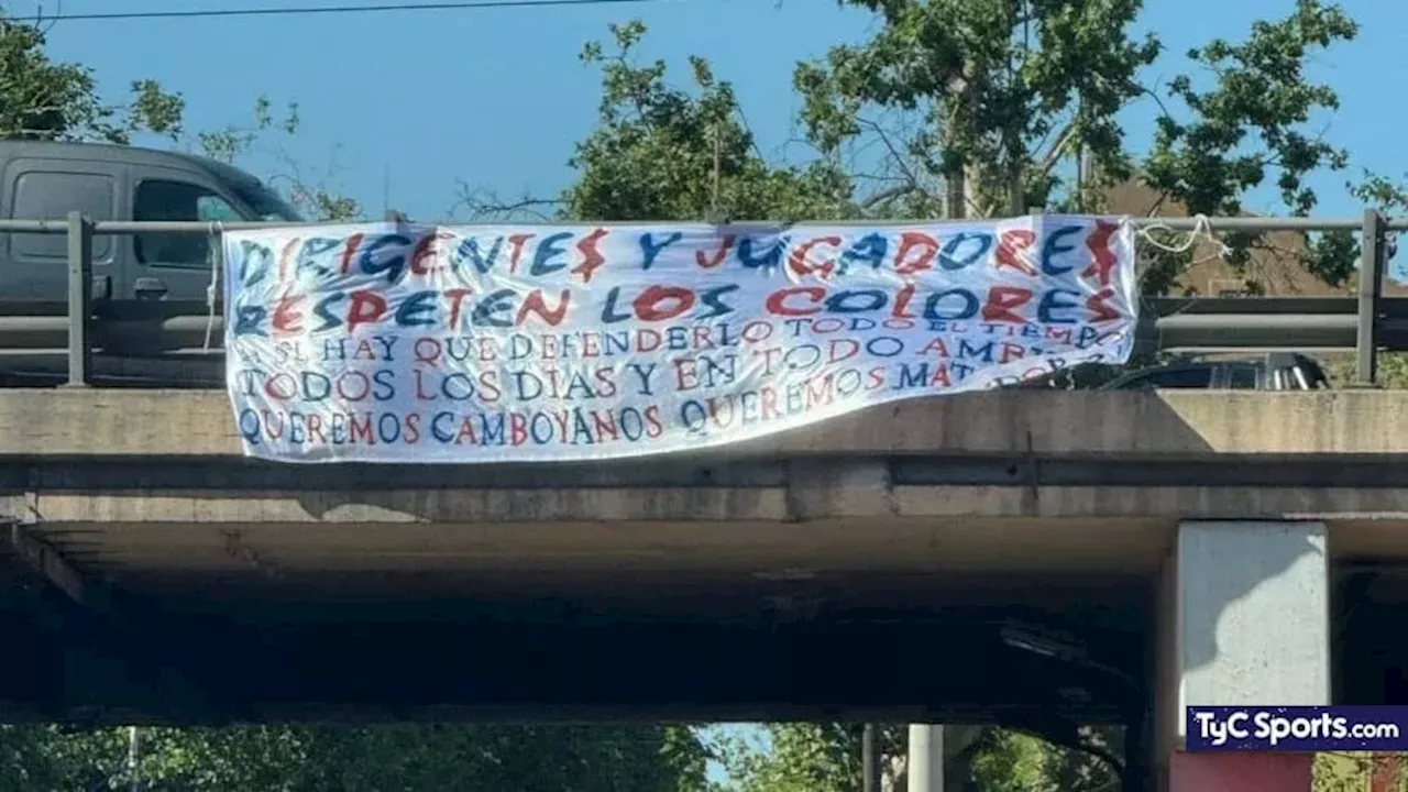 Clima caliente en San Lorenzo: la bandera contra dirigentes y jugadores en Mendoza