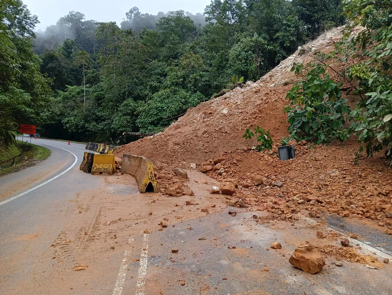 RM10 juta baiki runtuhan cerun Simpang Pulai-Cameron Highlands