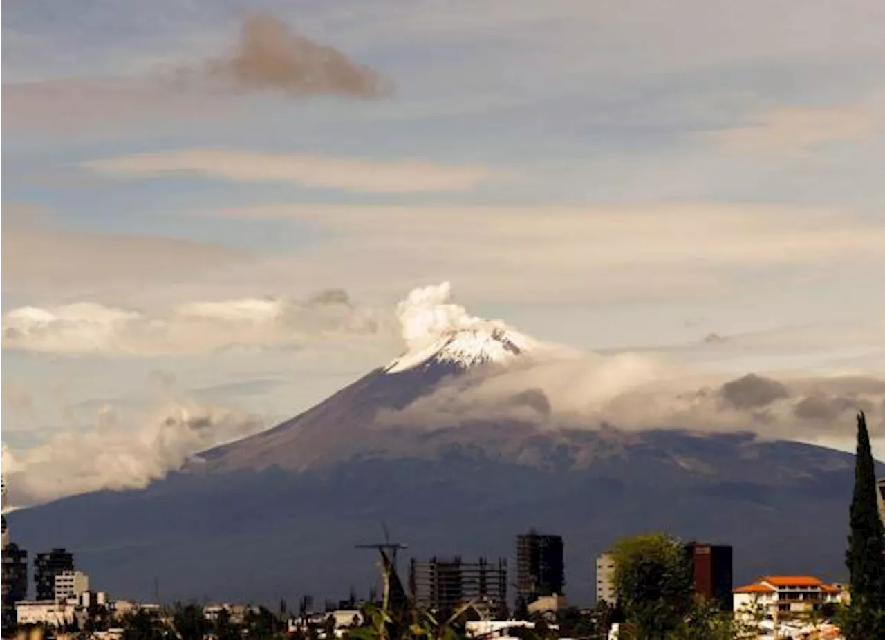 Tras registrarse actividad en volcán Popocatépetl, prevén caída ligera de ceniza en Puebla