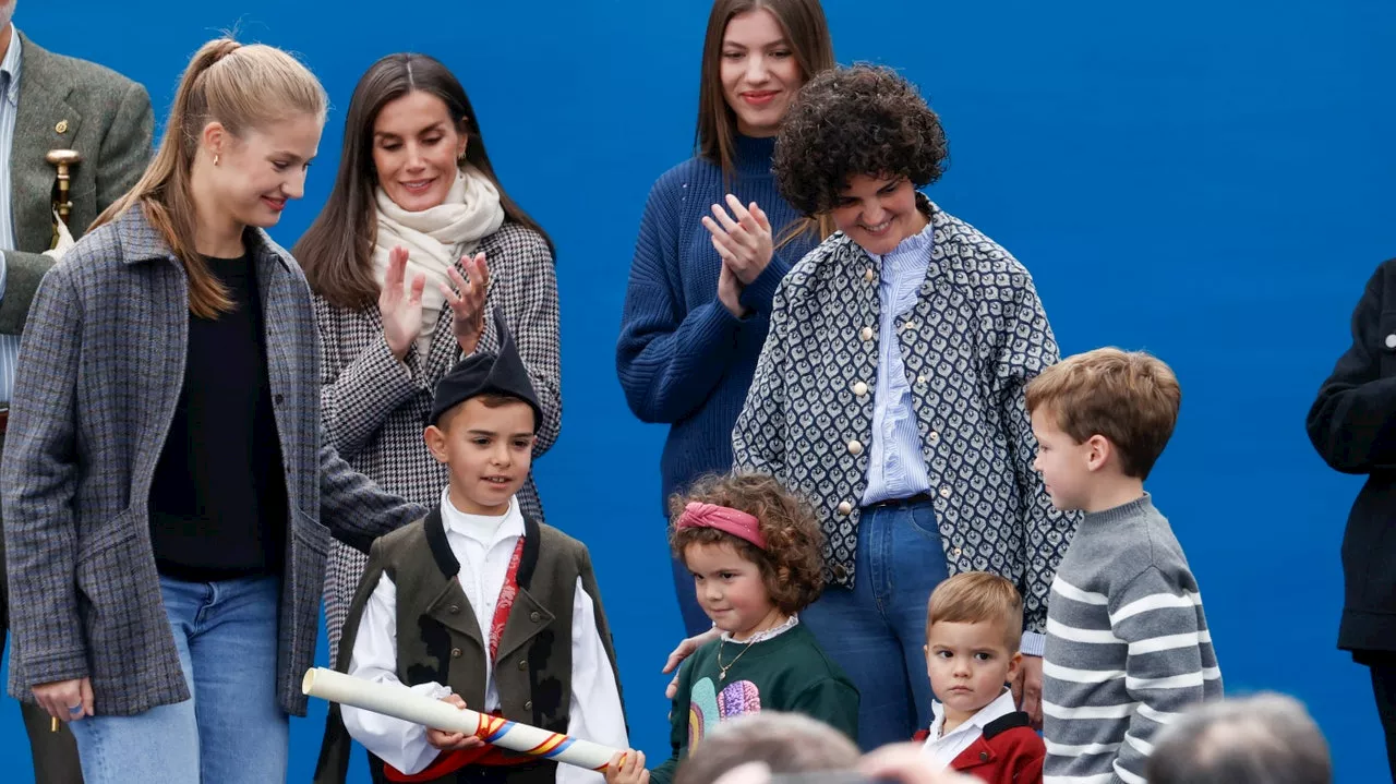 Leonor en Sotres: “Todo viajero que venga a Sotres sabe que estará a gusto, que dormirá cómodo y que le prestará por la vida saborear la comida asturiana que preparáis en los restaurantes, hostales y tiendinas del pueblo”