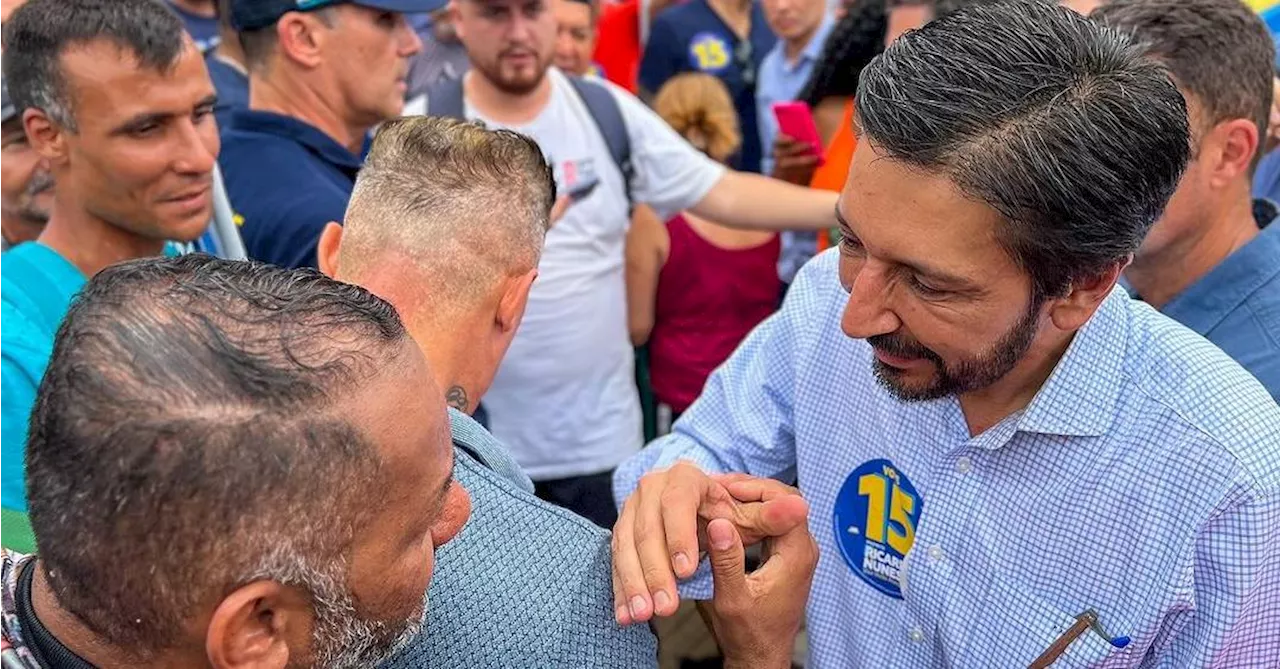 Nunes é acompanhado por vice e ex-PSDB em carreata no último dia de campanha