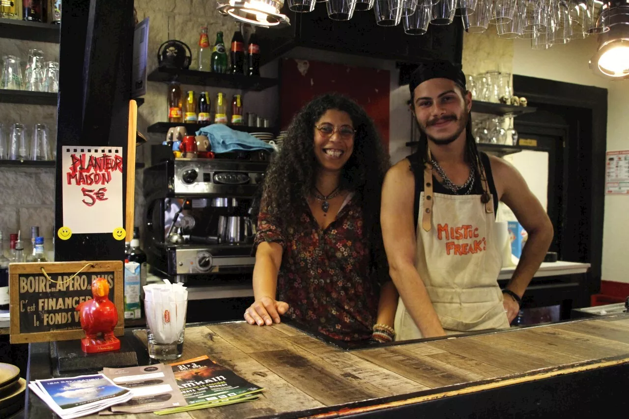 Bernay : Natasha a ouvert son bar, le Misticfreak’s, en centre-ville