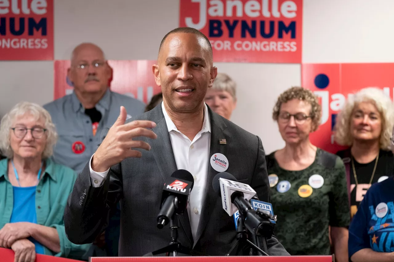 Hakeem Jeffries to head to Alabama to support Democrats on crucial House seat