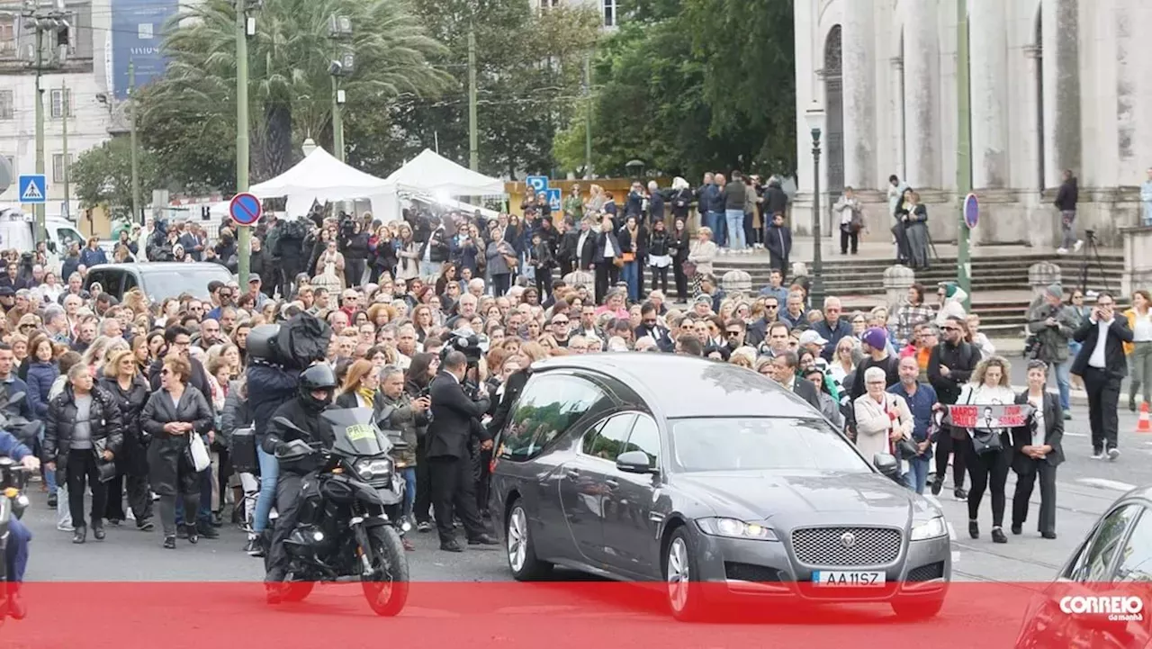 Lágrimas E Música No último Adeus A Marco Paulo | Portugal