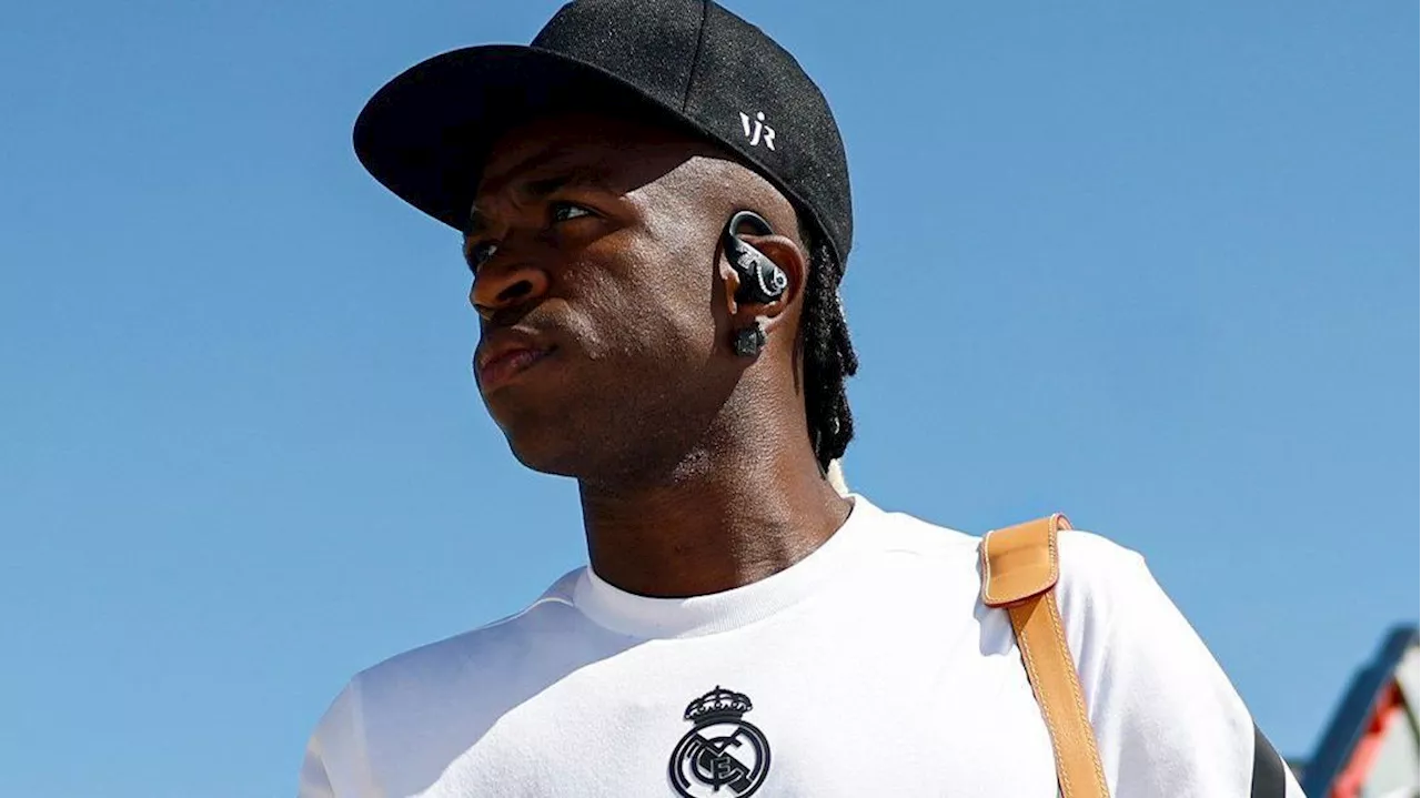 Vinicius Júnior repudia ataques racistas de torcida do Real Madrid no clássico