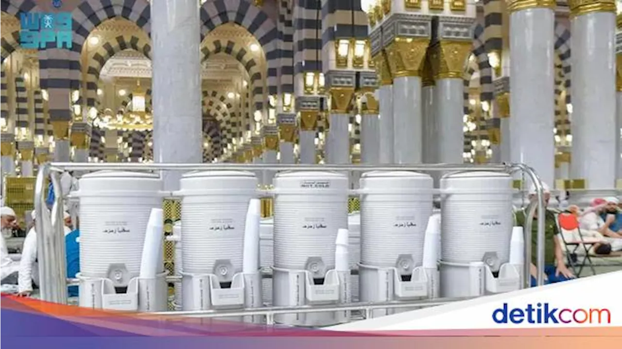 Air Zamzam yang Tak Pernah Kering Sejak Zaman Nabi Ibrahim AS