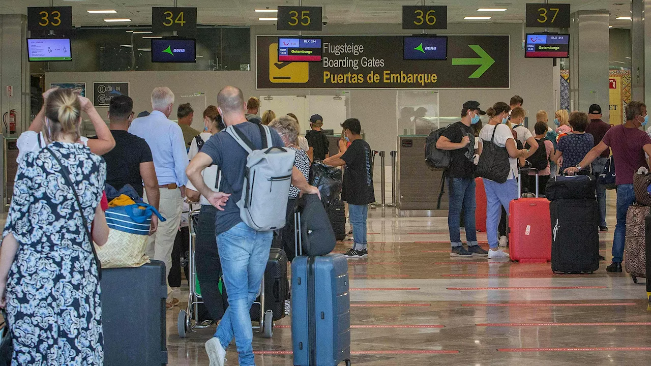 Kein Flug, Airline hilft nicht - Österreicher seit Freitag im Urlaubsparadies gefangen