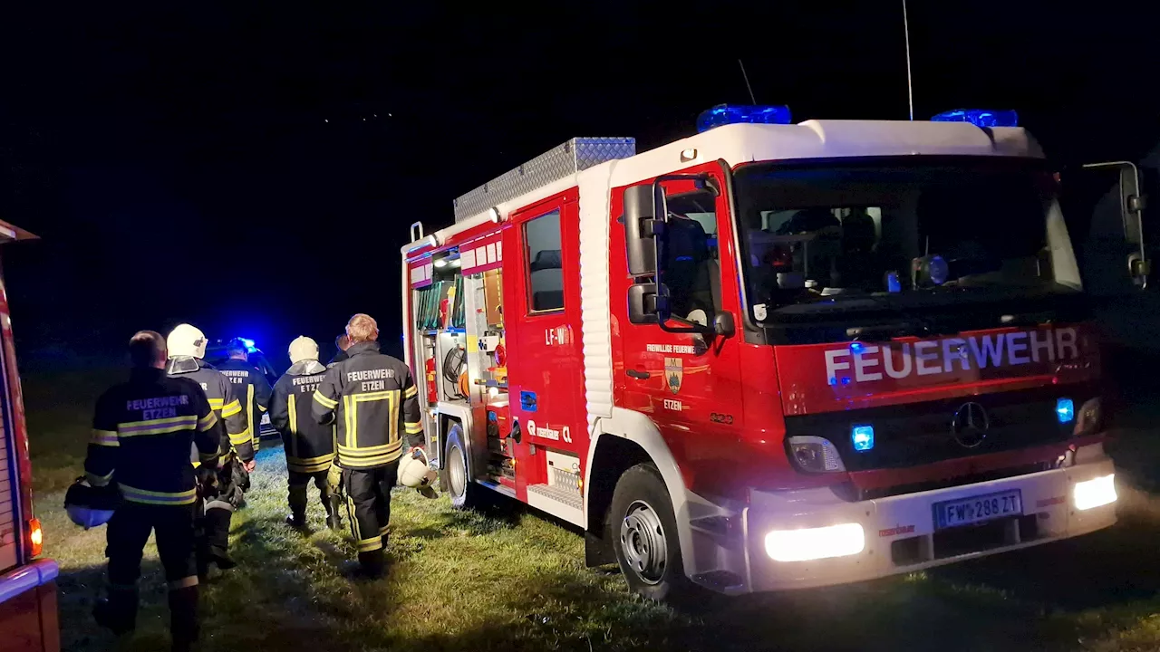  Vom Traktor eingeklemmt: Landwirt sofort tot