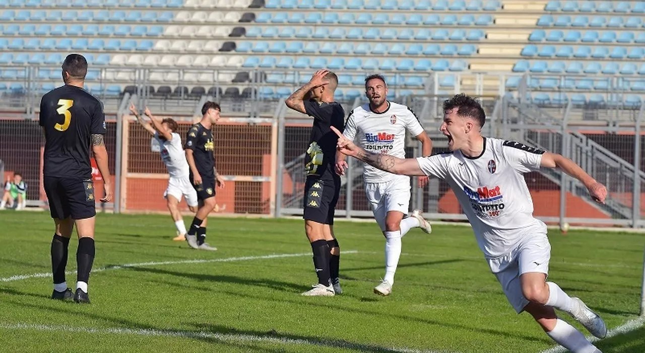 Il Rieti all'inglese: 2-0 alla Fc Viterbo e il derby è ancora amarantoceleste. In gol Onesti e Laghigna. Foto