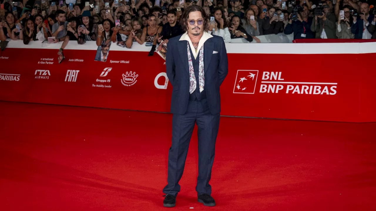 Johnny Depp, infinitamente rock e bohémien alla Festa del Cinema di Roma