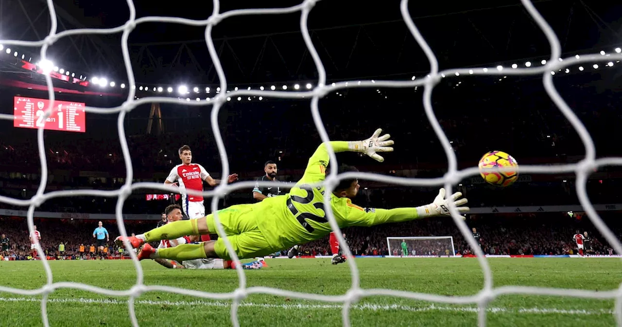 Mohamed Salah strikes late to deny Arsenal and rescue point for Liverpool