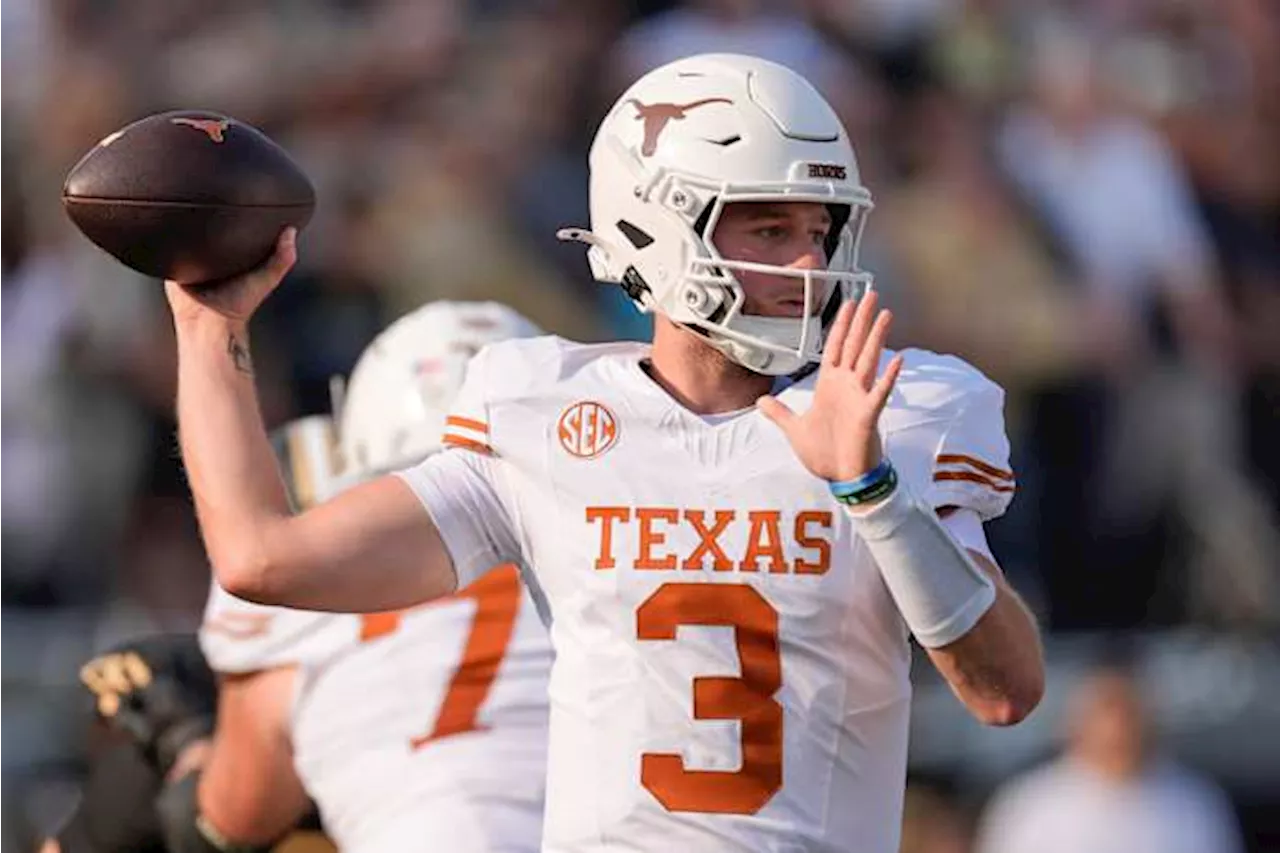 Quinn Ewers throws for 3 TDs as No. 5 Texas beats No. 25 Vanderbilt 27-24