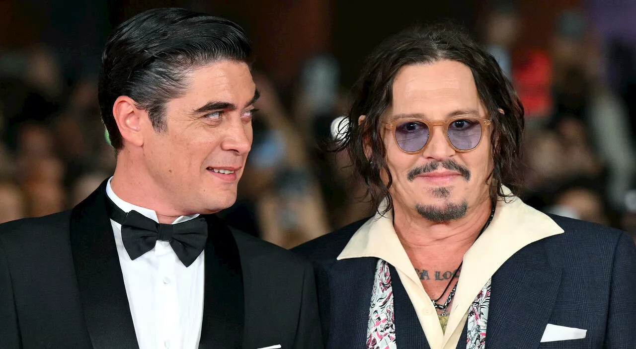 Johnny Depp e Riccardo Scamarcio: «Il nostro primo incontro dal benzinaio in Puglia, ho capito che lui era il