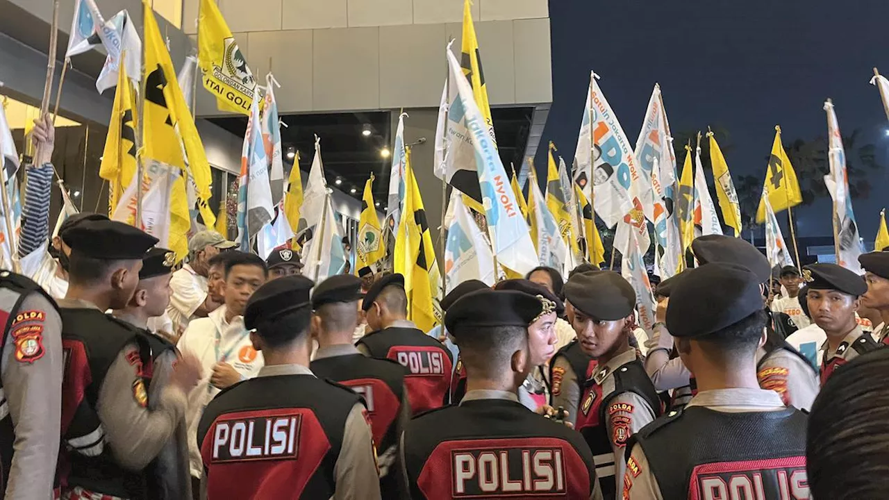 Debat Kedua Pilgub Jakarta, Pendukung Ridwan Kamil-Suswono Padati Beach City Stadium Ancol