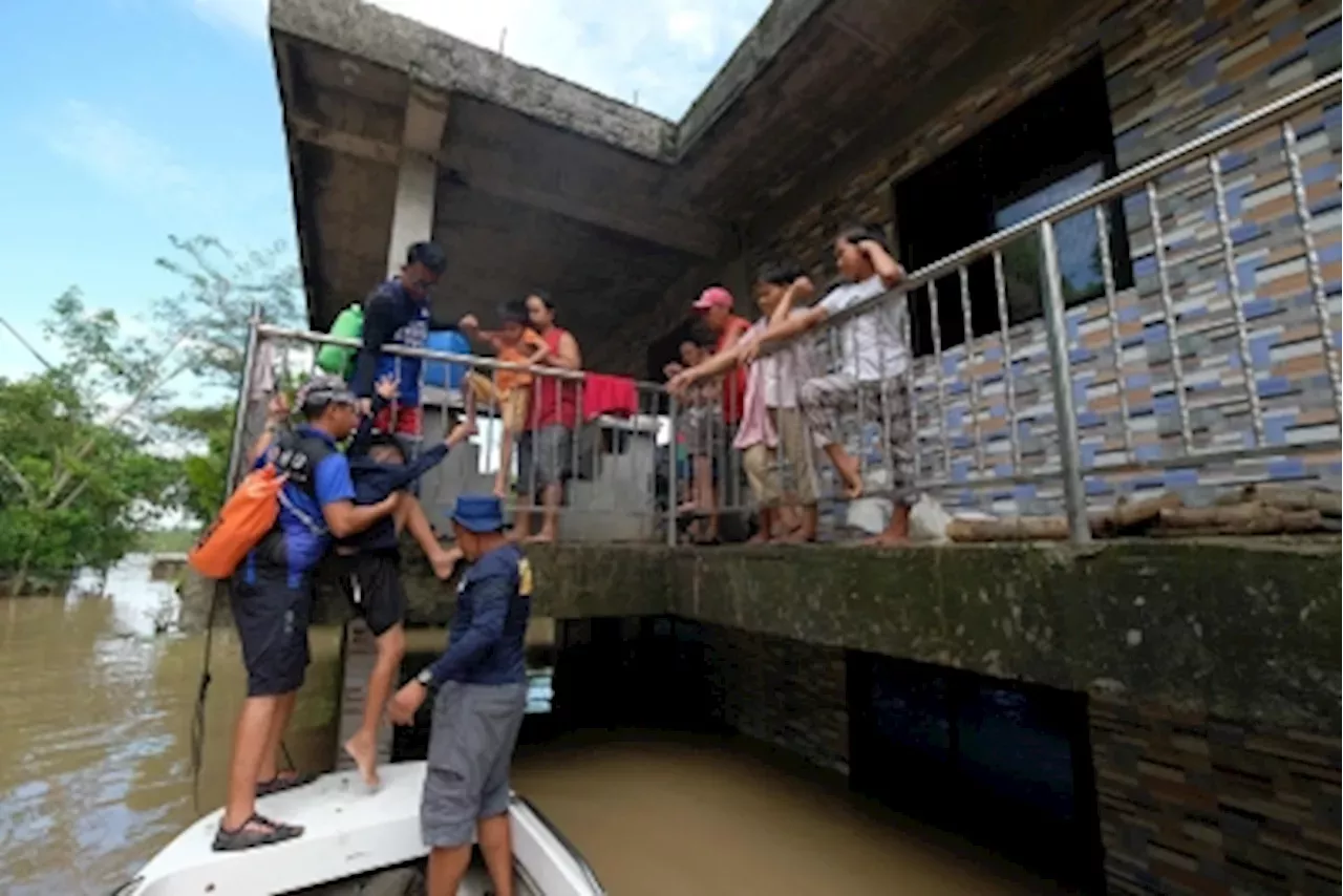 Death Toll From Storm Trami Hits 100 As Philippine Rescuers Work To ...