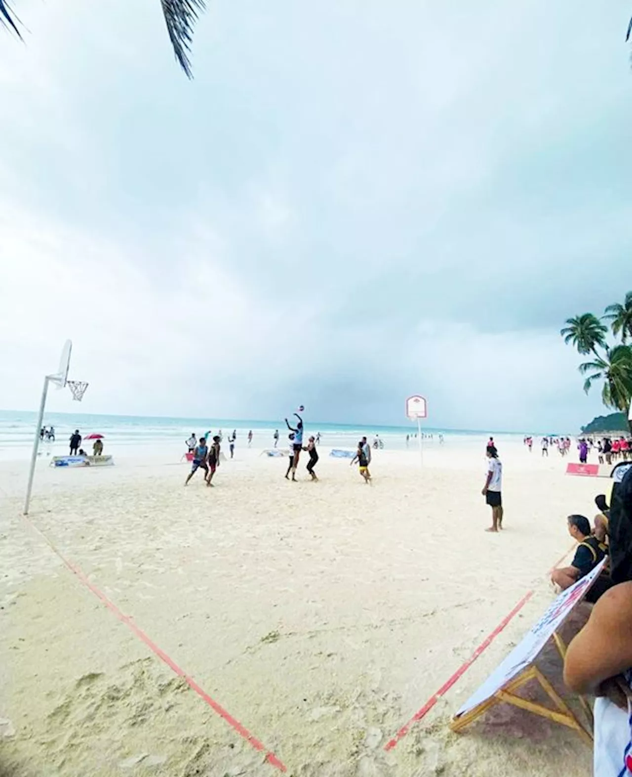 Boracay remains safe – DOT, LGU