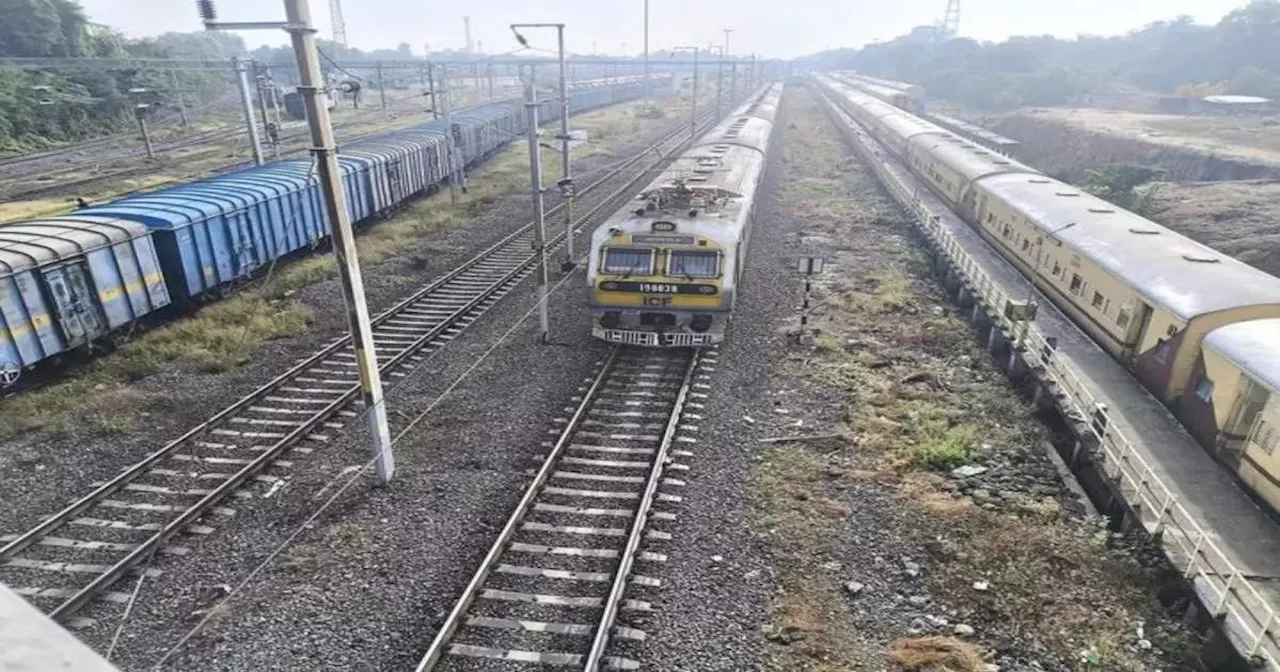 Puja Special Train: दीपावली और छठ पर रेलवे की विशेष तैयारी: भीड़ नियंत्रण के लिए अतिरिक्त ट्रेनें और काउंटर