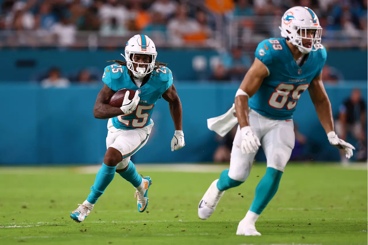 Dolphins Offensive Player Exits Game With Significant Injury