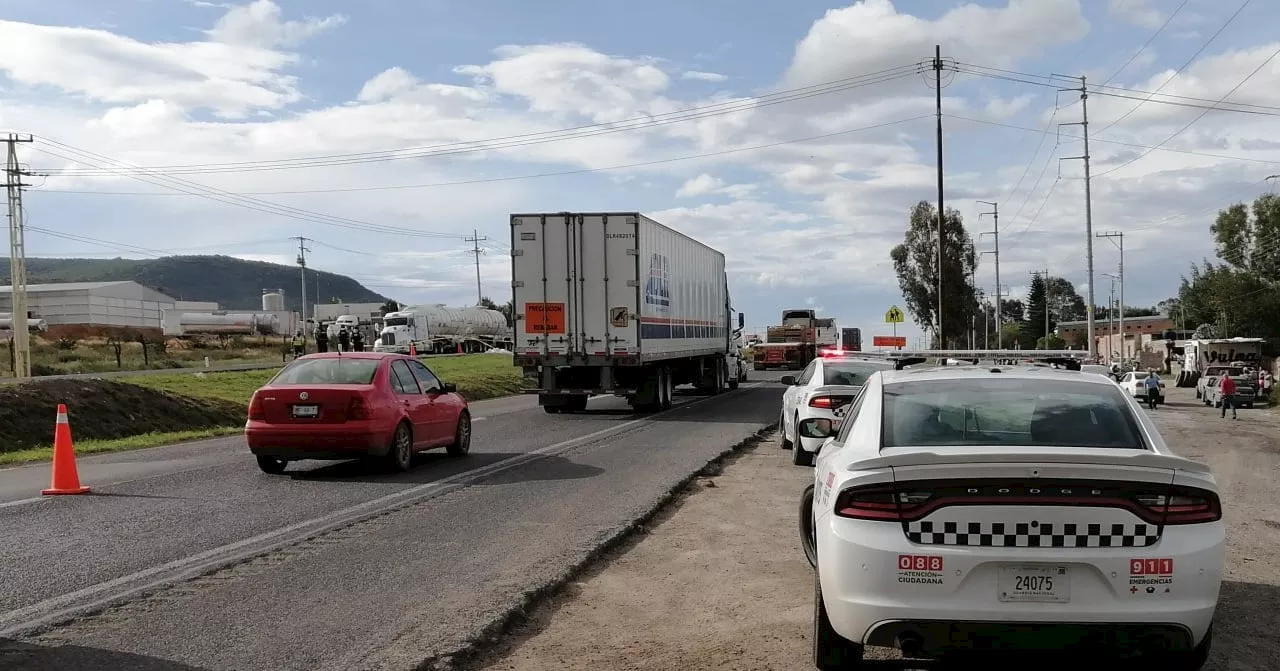 Atropellan a joven en carretera federal 57, en San José Iturbide