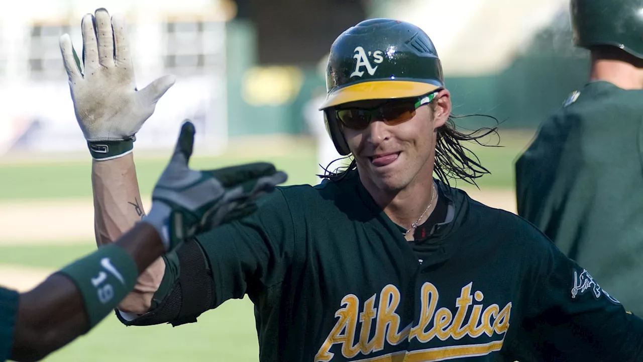 Former A's, Houston Astros outfielder shares Coliseum memento