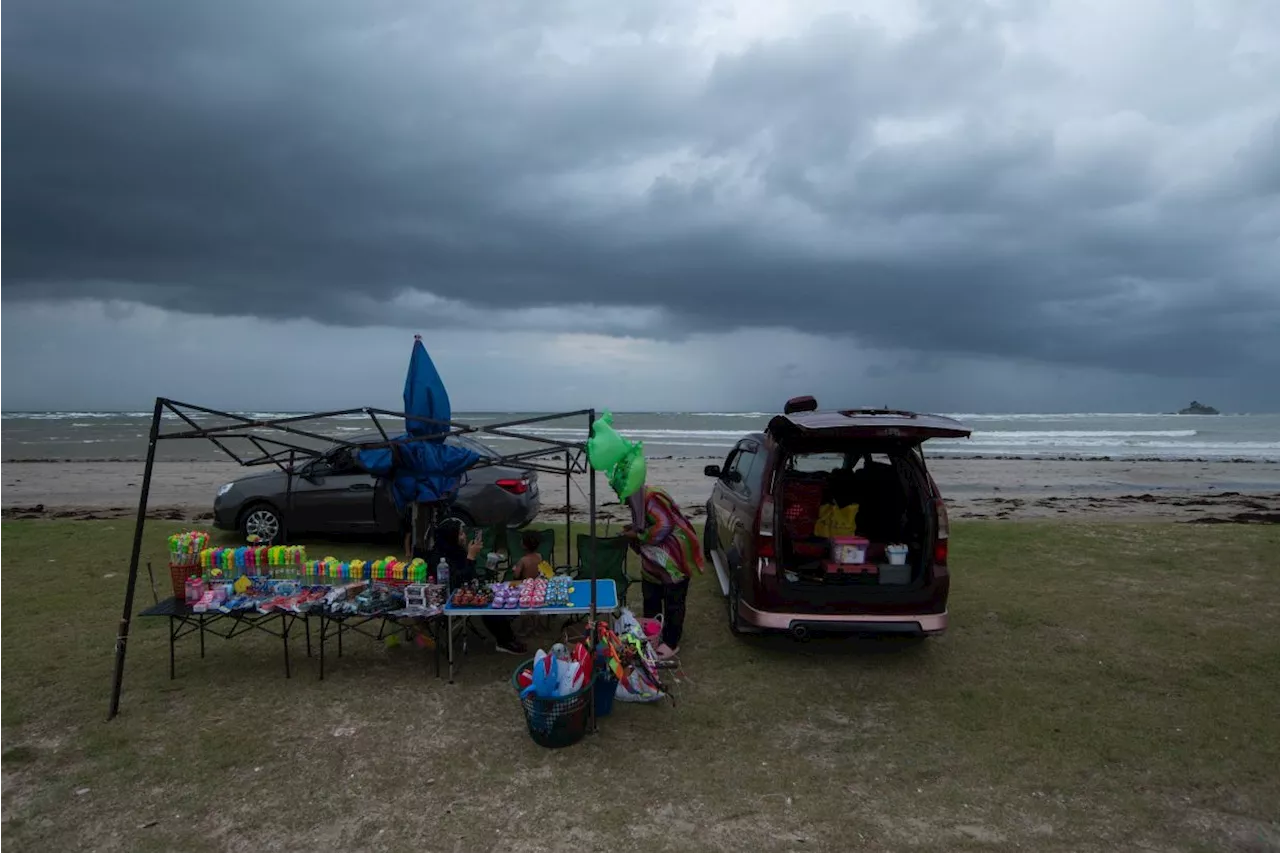 Storm Trami lands in central Vietnam posing flood risks