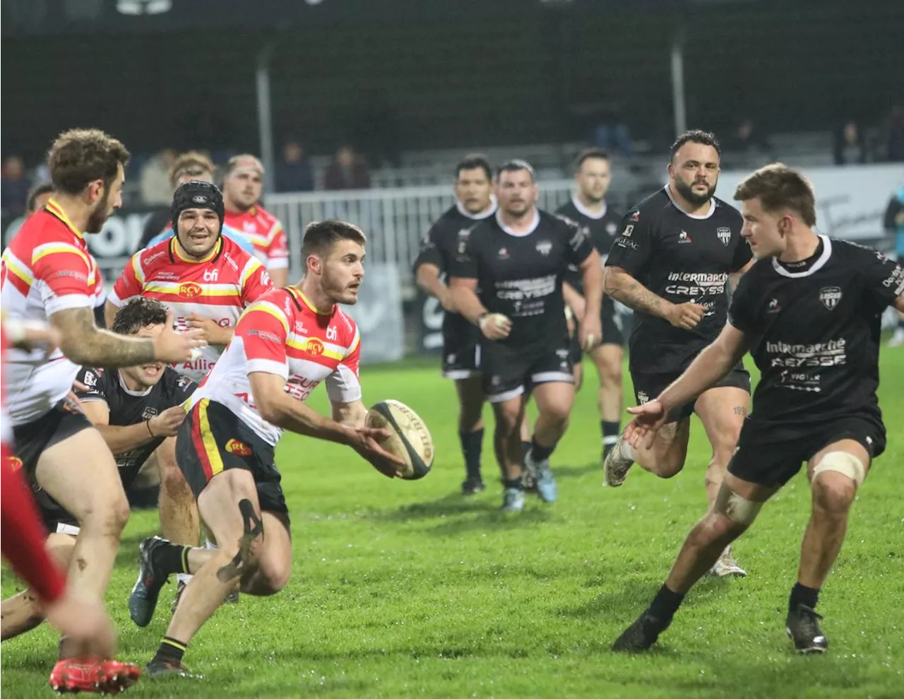 Rugby (Fédérale 2) : opportuniste, le RC Villeneuve piège une US Bergerac empruntée