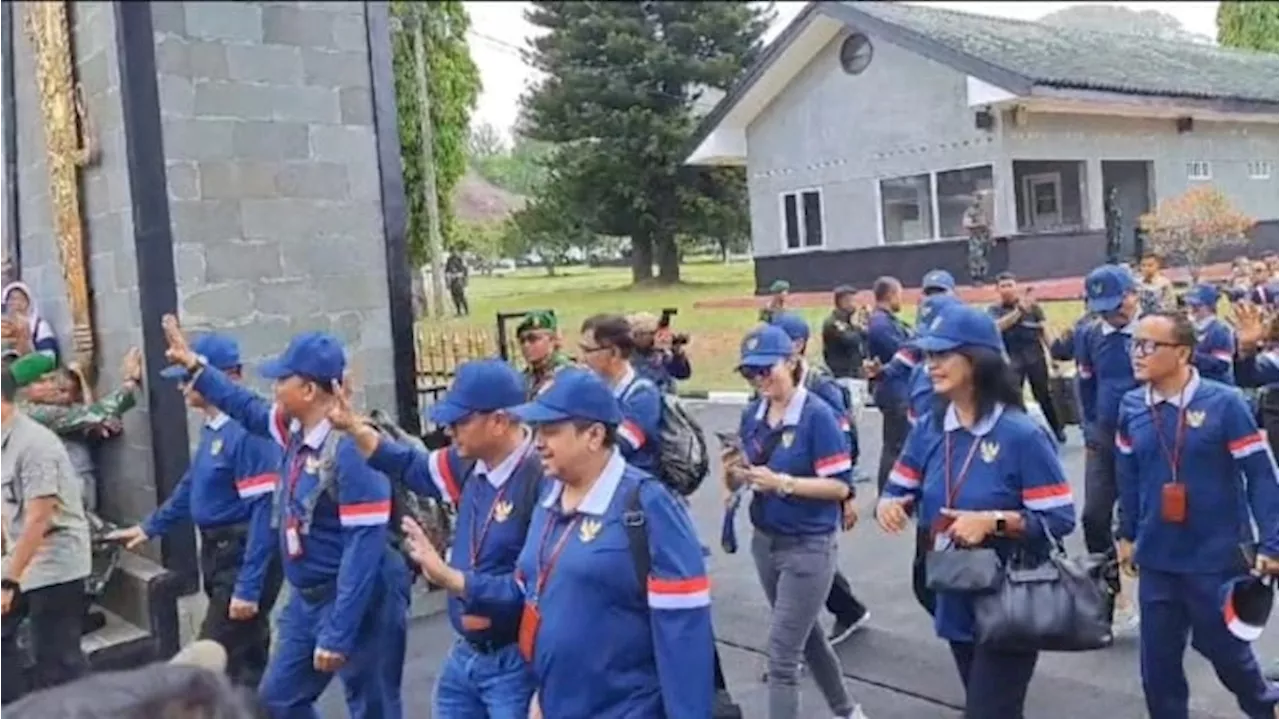 Selesai Jalani Retreat, Anggota Kabinet Merah Putih Tinggalkan Akmil Magelang