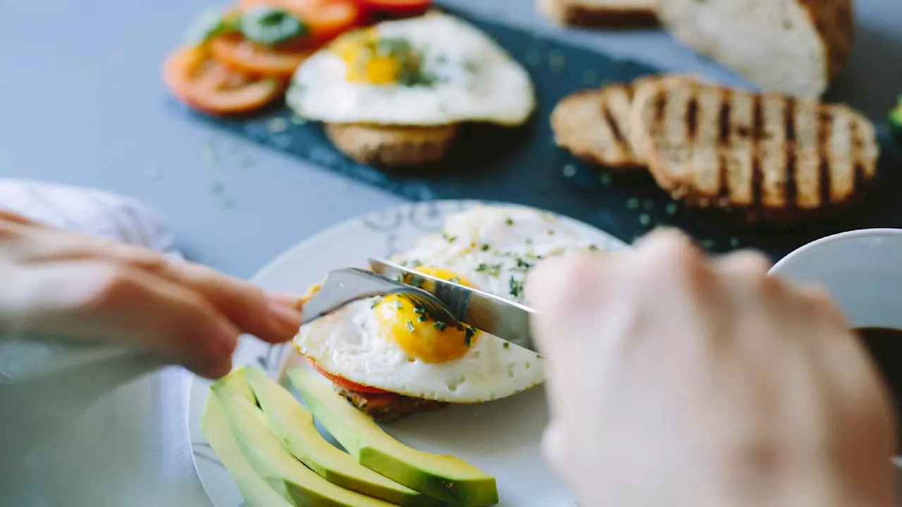 Fette oder Kohlenhydrate – das beste Frühstück für Männer und Frauen