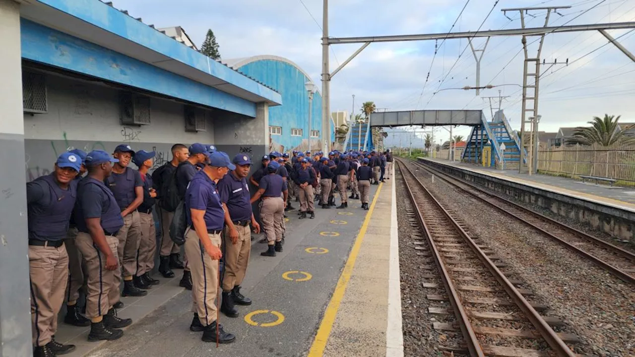 Watch: Mass hike sees Cape cops enter Guinness Book of Records