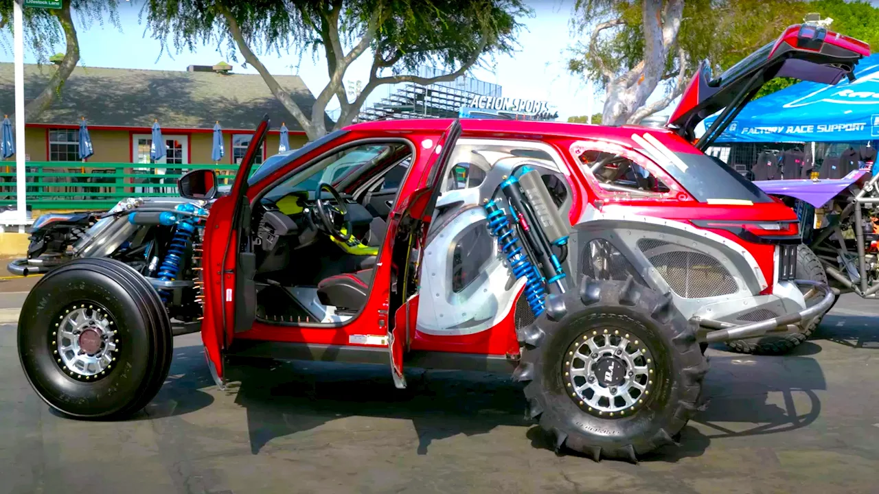 There’s Very Little Range Rover Left In This Wacky Dakar Build With A 2000-HP Lambo V10