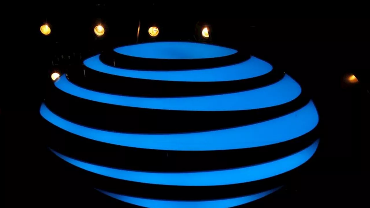 AT&T announces $1 billion fiber deal with Corning